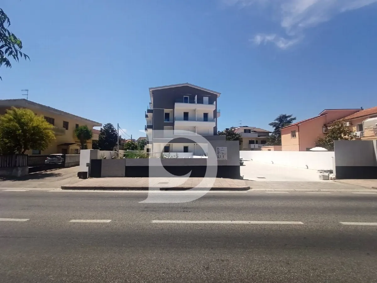 Appartamento in vendita a Città Sant'Angelo, Marina - foto 3
