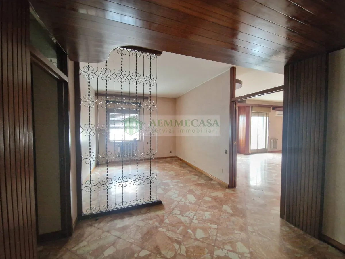 Appartamento in vendita a Catania, Sanzio-Gioeni - foto 2