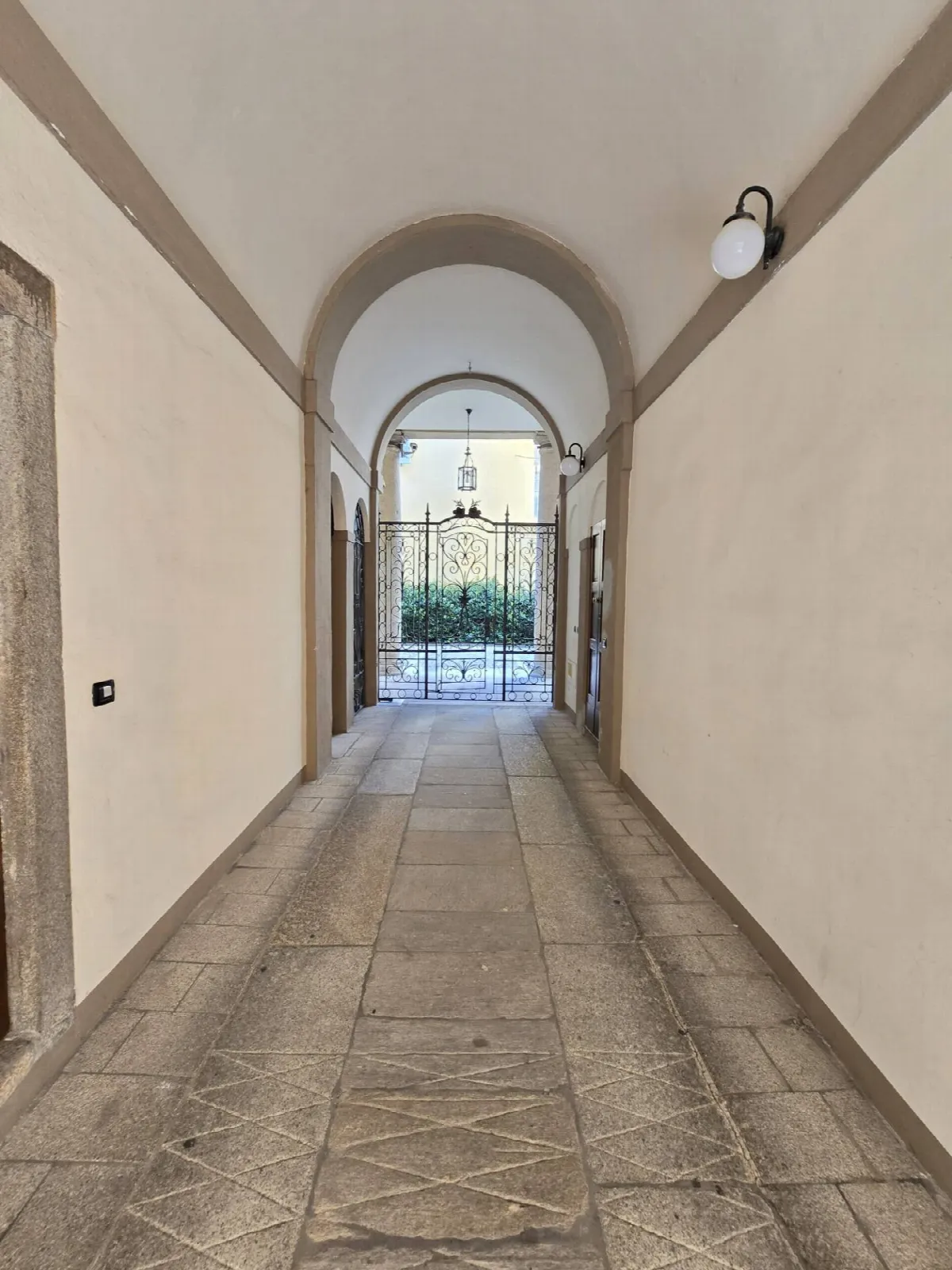 Appartamento in vendita a Pavia, Centro Storico - foto 4