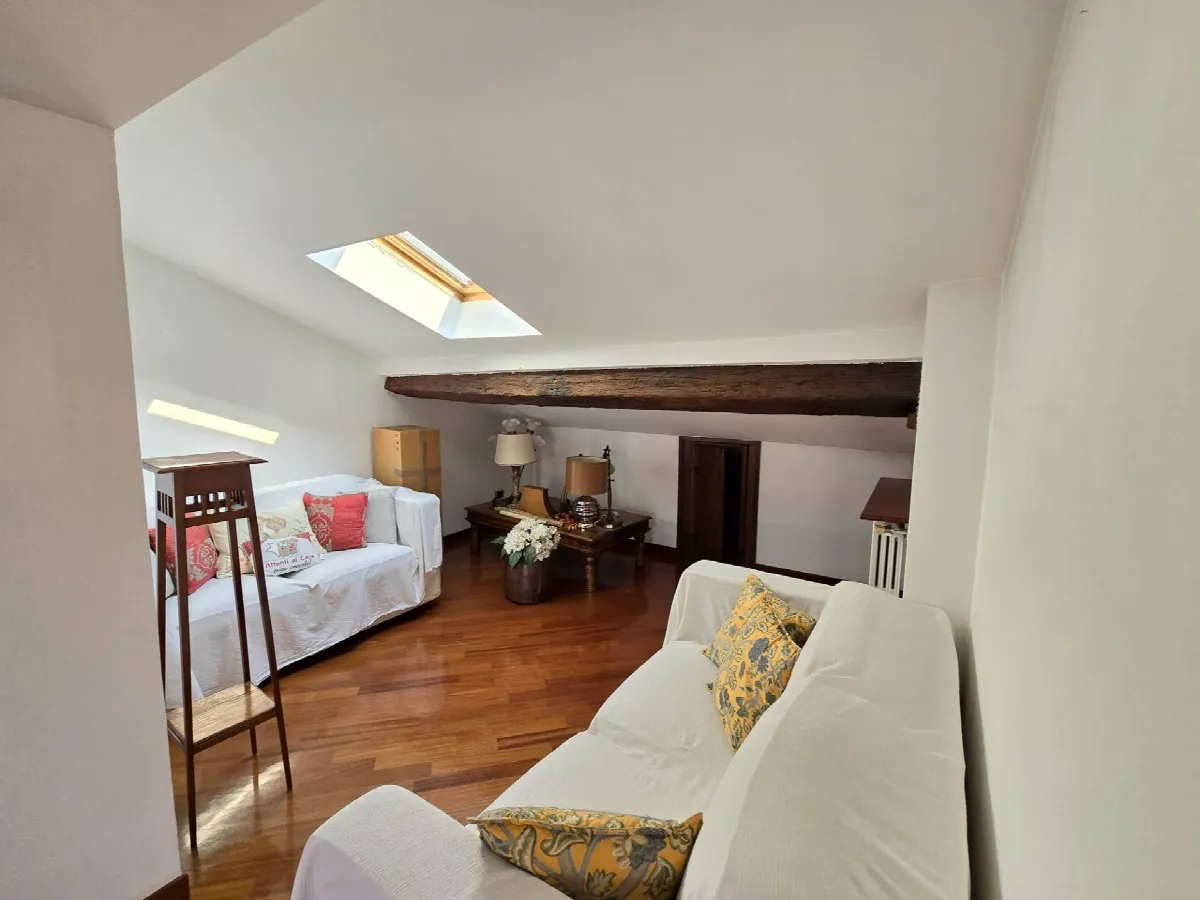 Appartamento in vendita a Pavia, Centro Storico - foto 8