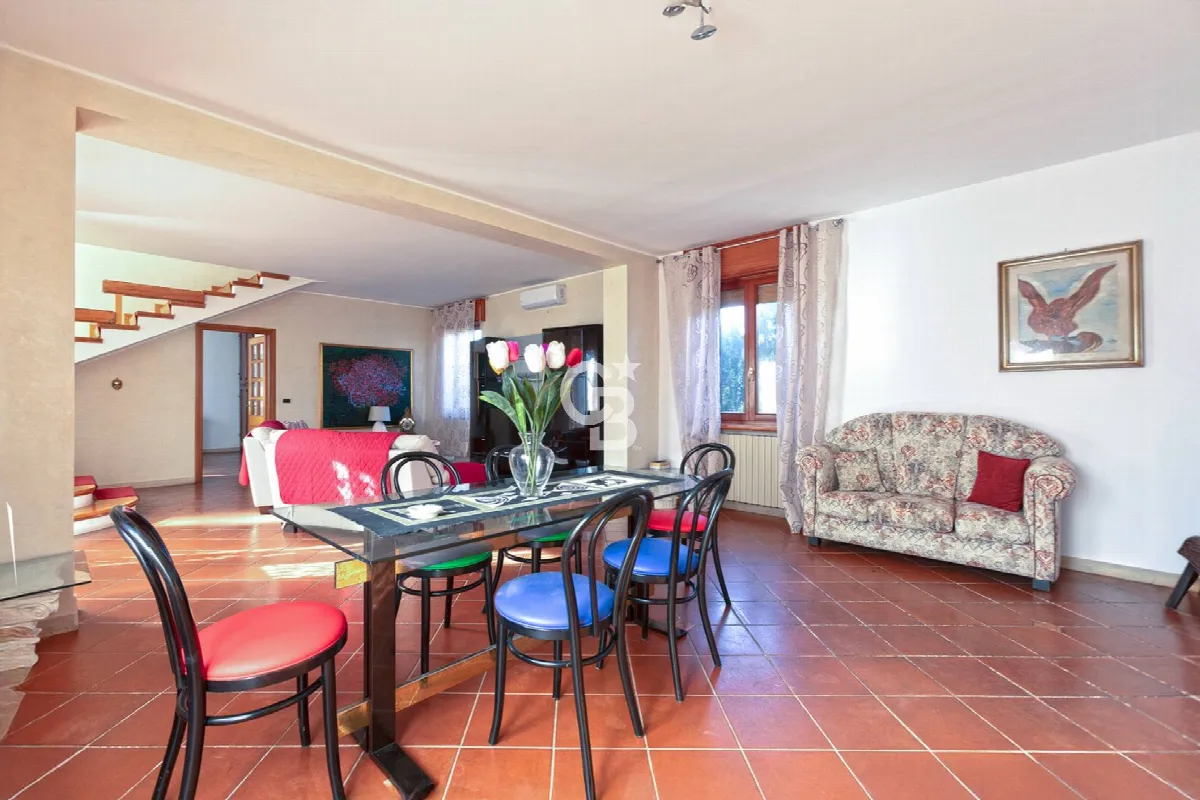 Appartamento indipendente in vendita a Bolsena - foto 2