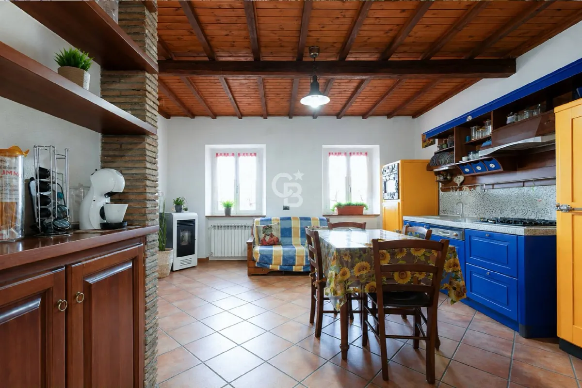 Appartamento in vendita a Viterbo, Bagnaia - foto 2