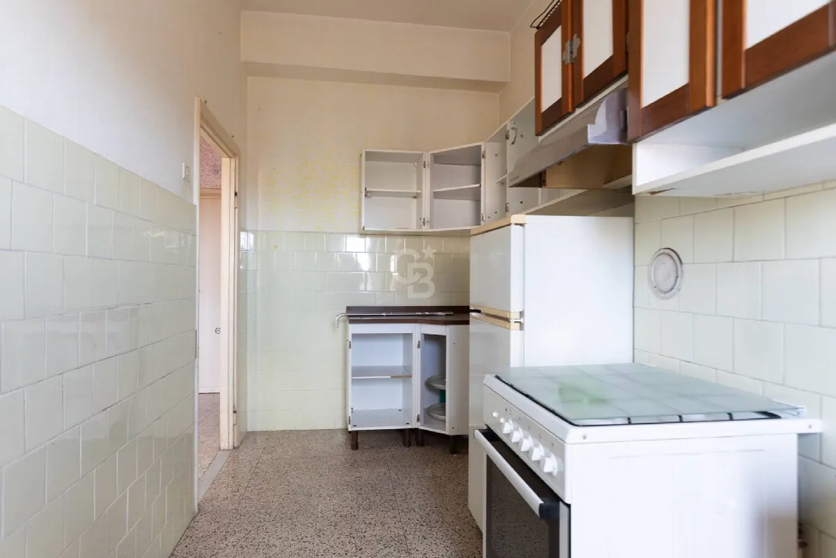 Appartamento in vendita a Viterbo, Semicentro - foto 2
