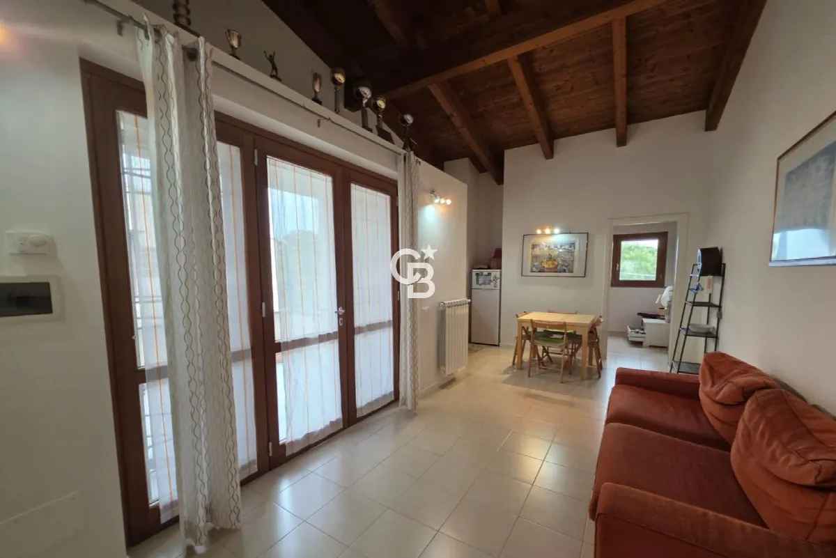 Appartamento indipendente in vendita a Carbognano, centrale - foto 2