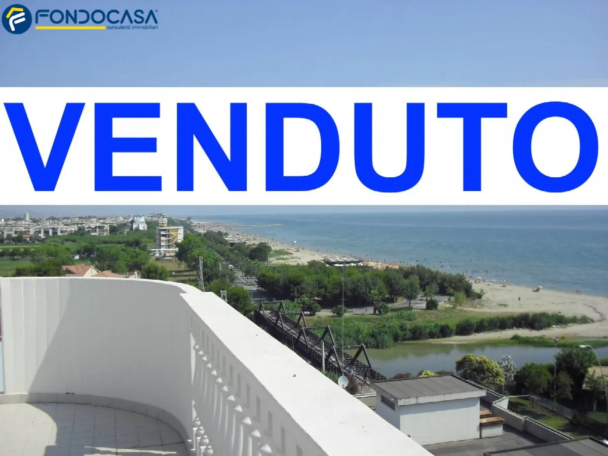 Appartamento in vendita a Alba Adriatica, Zona Mare - foto 1