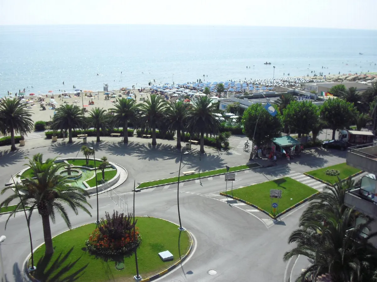 Appartamento in vendita a Alba Adriatica, Zona Mare - foto 8