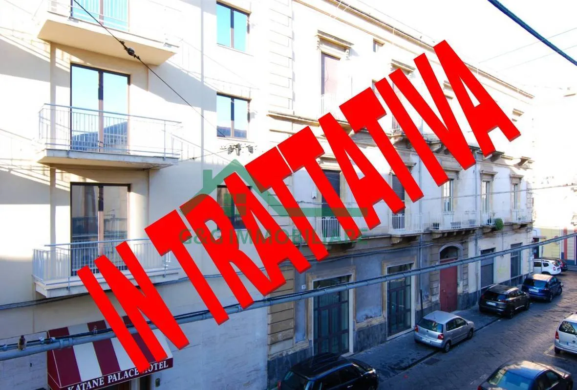 Appartamento Quadrilocale in vendita a Catania, Via Umberto - foto 1