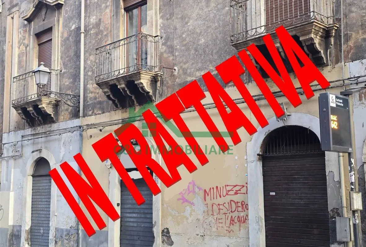 Appartamento Quadrilocale in vendita a Catania, Zona semicentro - foto 1