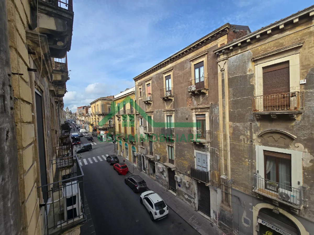 Appartamento Quadrilocale in vendita a Catania, Zona semicentro - foto 9