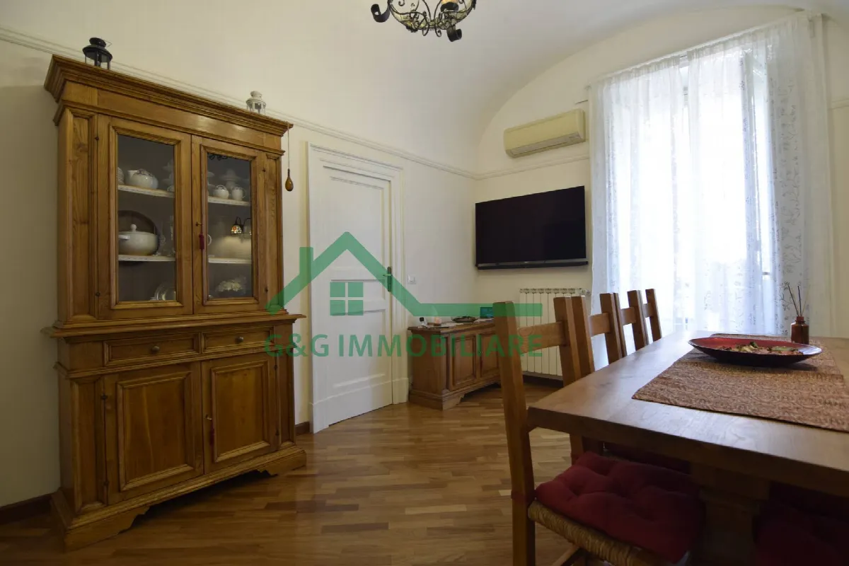 Appartamento Quadrilocale in vendita a Catania, Zona semicentro - foto 10