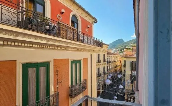 Appartamento in vendita a Salerno, Centro Storico - foto 4