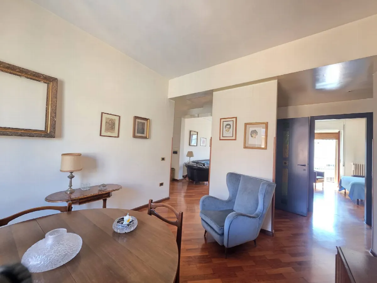 Appartamento in vendita a Salerno, Centro - foto 5