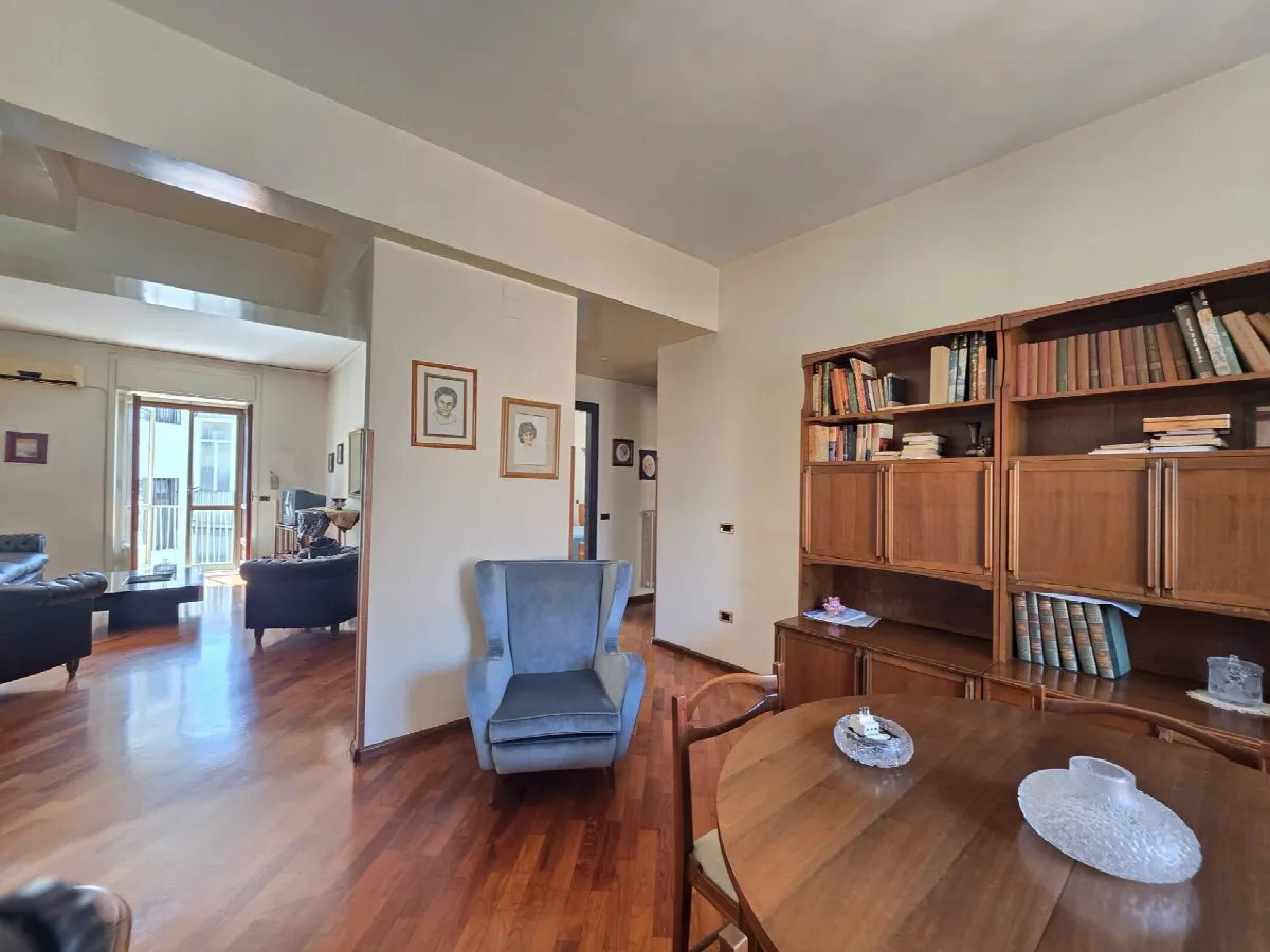 Appartamento in vendita a Salerno, Centro - foto 7
