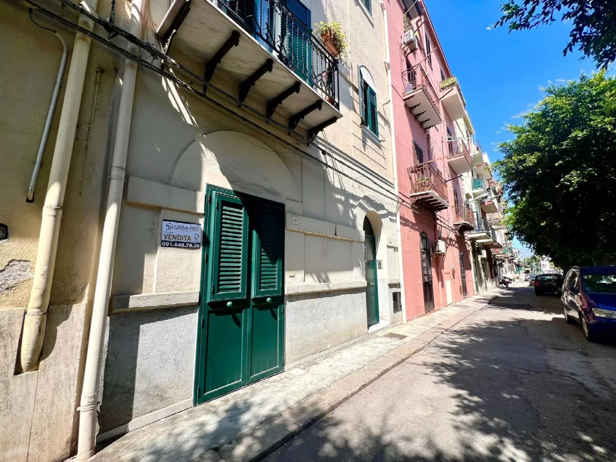 Appartamento in vendita a Palermo, Corso dei Mille - foto 1