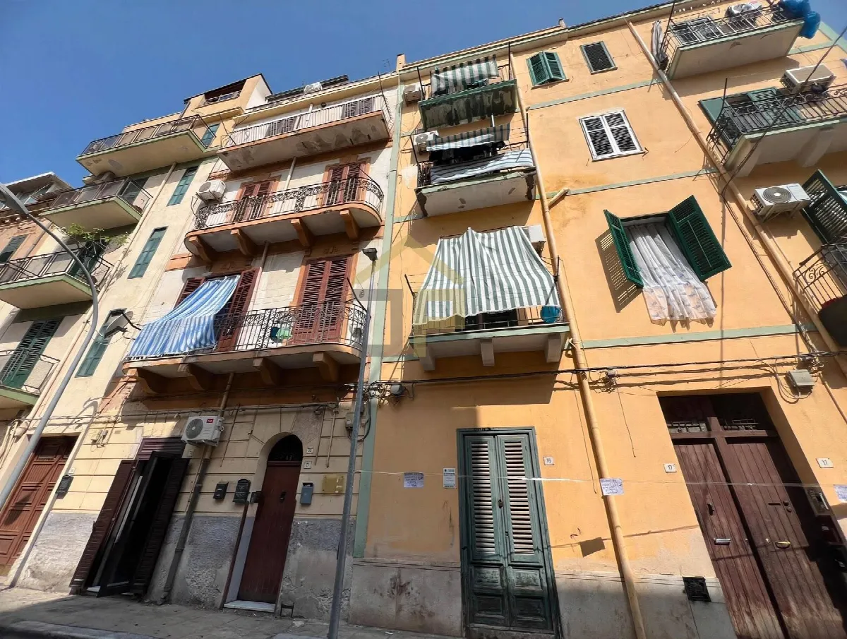 Appartamento in vendita a Palermo, Corso dei Mille - foto 1