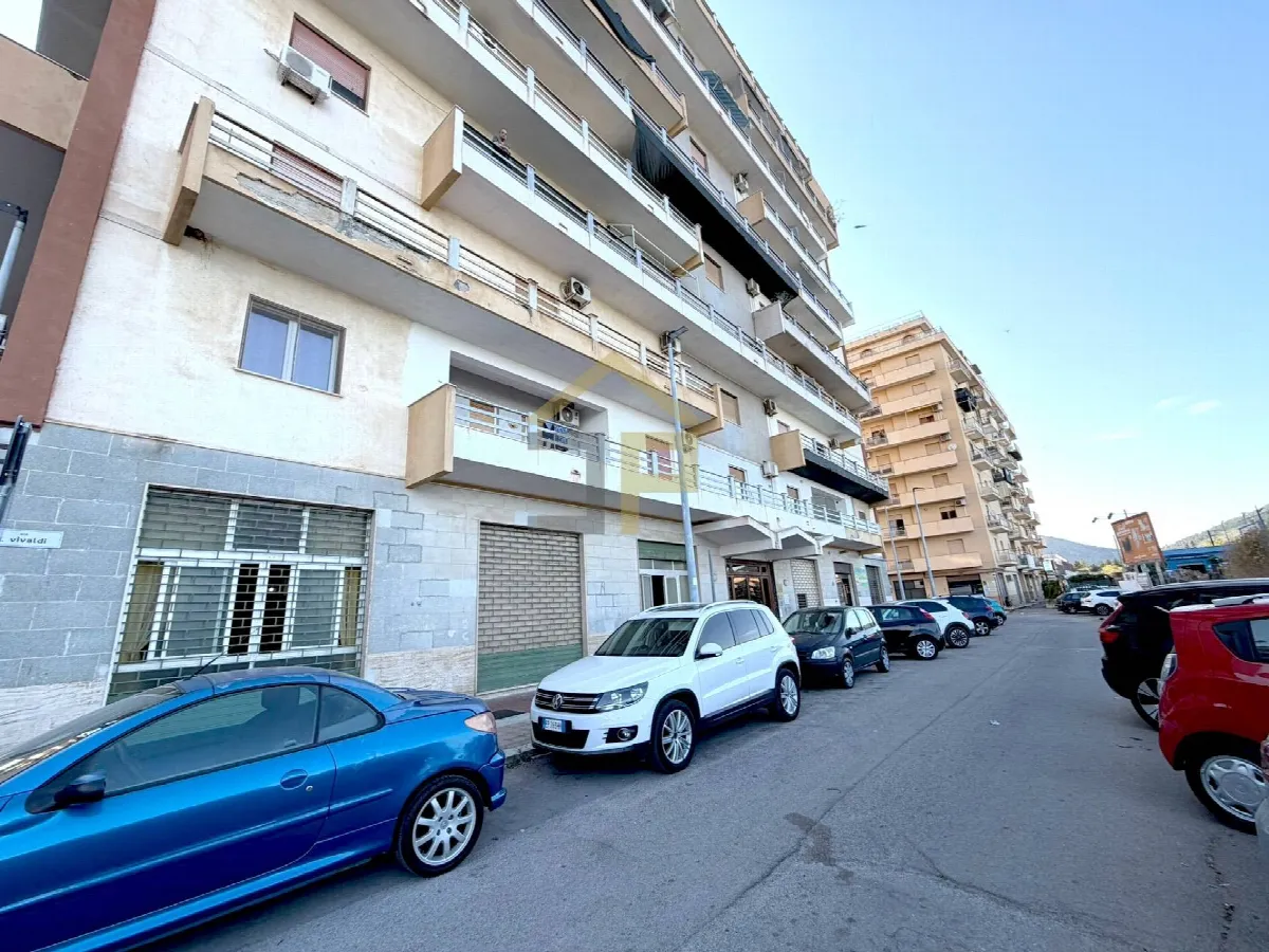 Appartamento in vendita a Bagheria, Aspra - foto 1