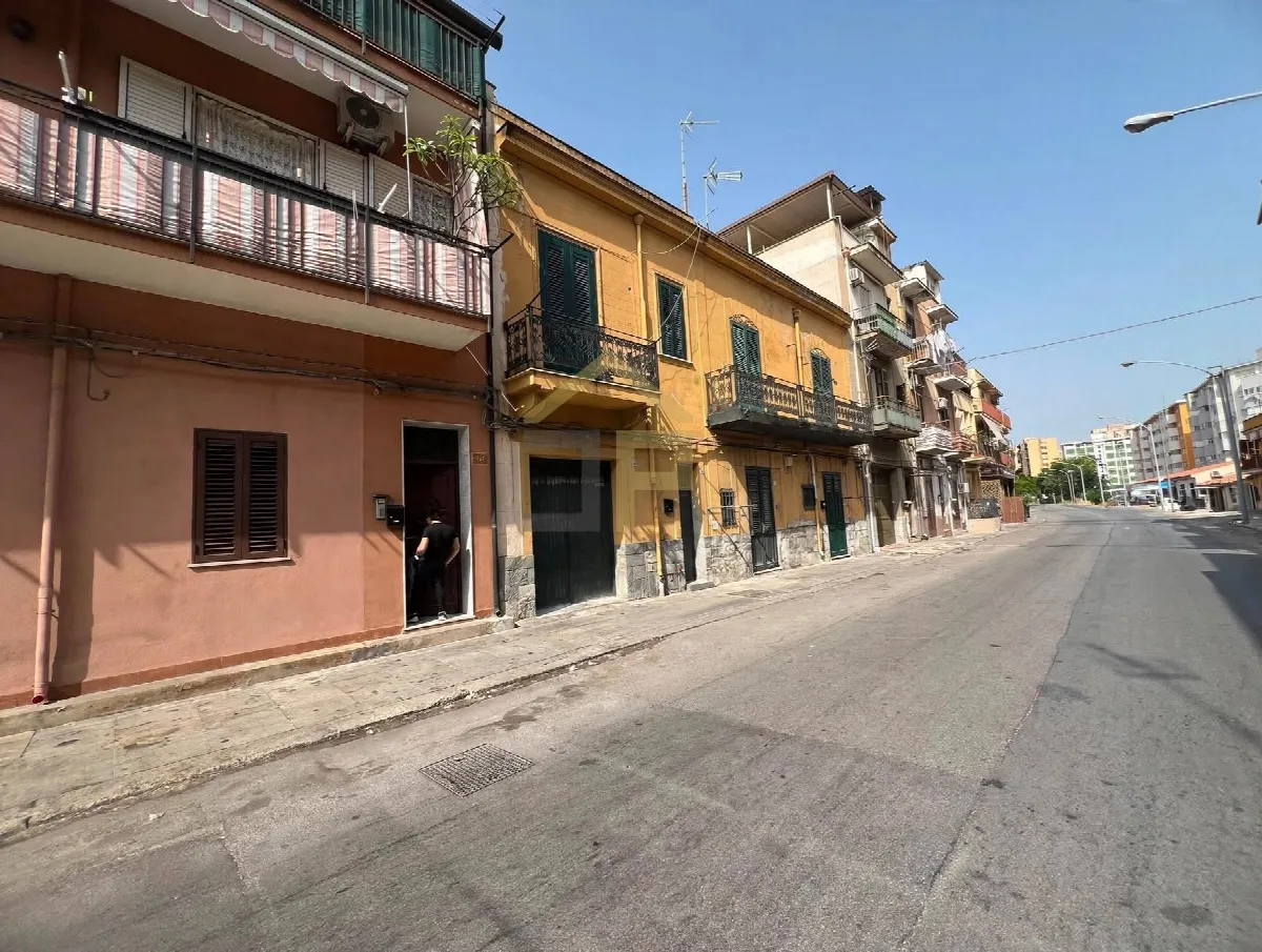Palazzina in vendita a Palermo, Corso dei Mille - foto 2