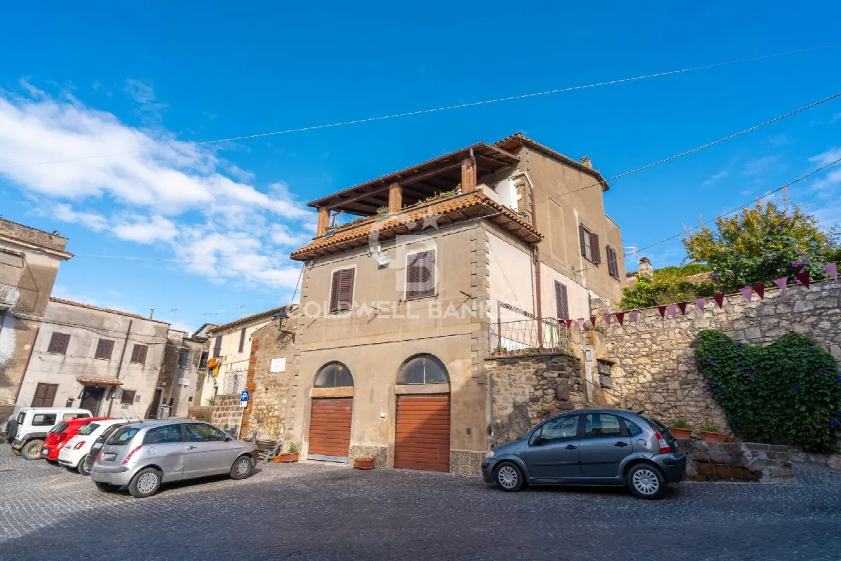 Appartamento in vendita a Tarquinia, Centro Storico - foto 2