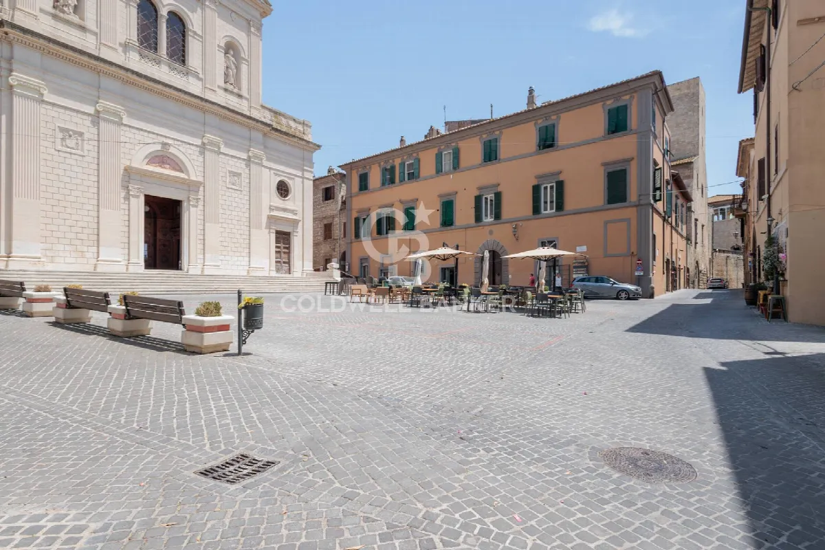 Appartamento in vendita a Tarquinia, Centro Storico - foto 2