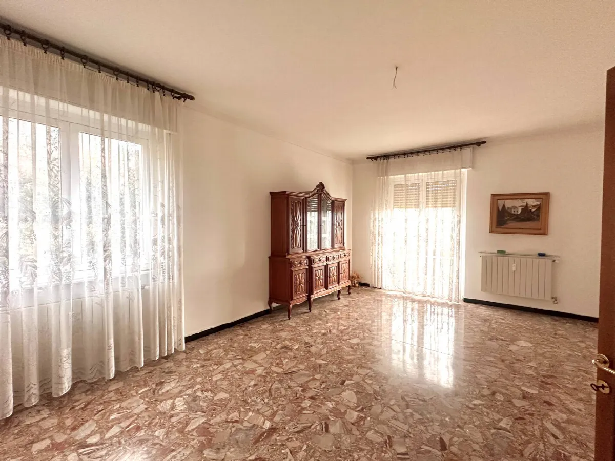 Appartamento in vendita a Genova, Sestri Ponente - foto 1