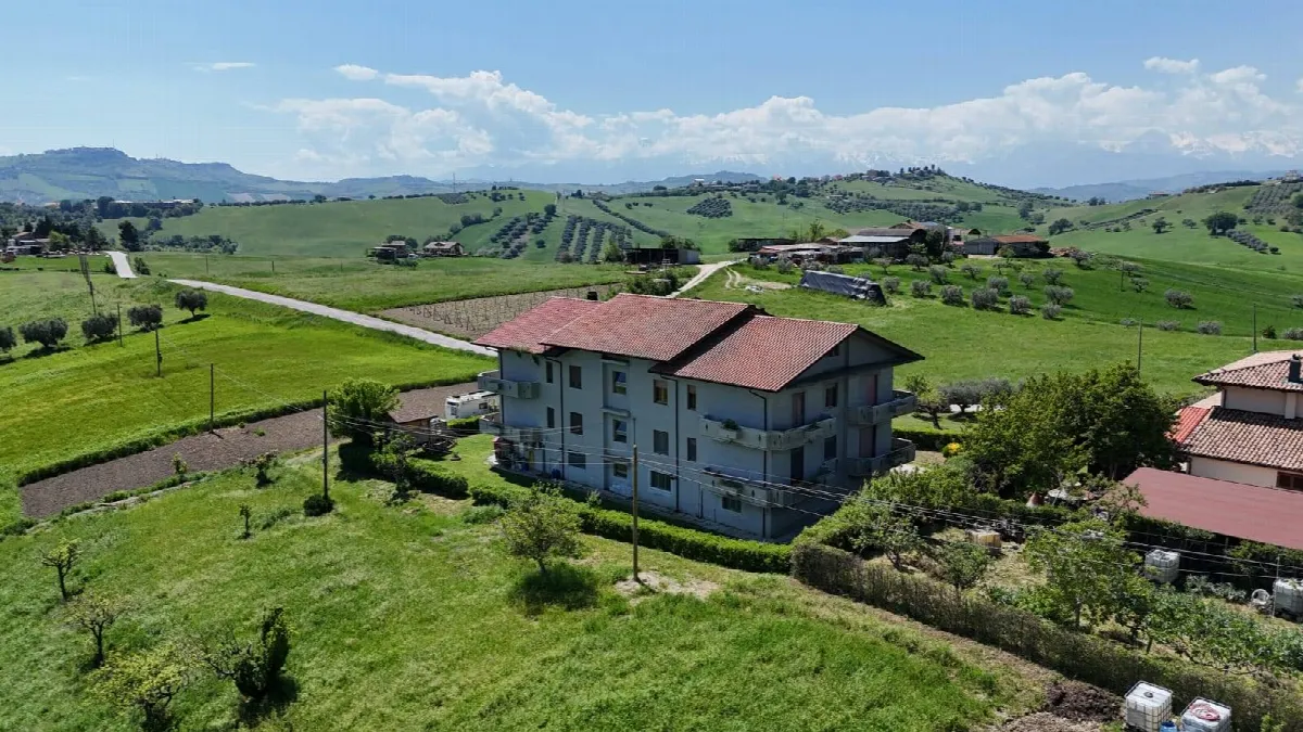 Appartamento in vendita a Bellante - foto 4