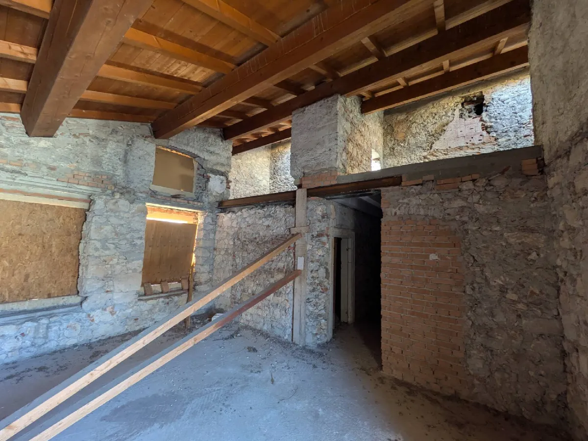 Appartamento in vendita a Verona, Parona - foto 3
