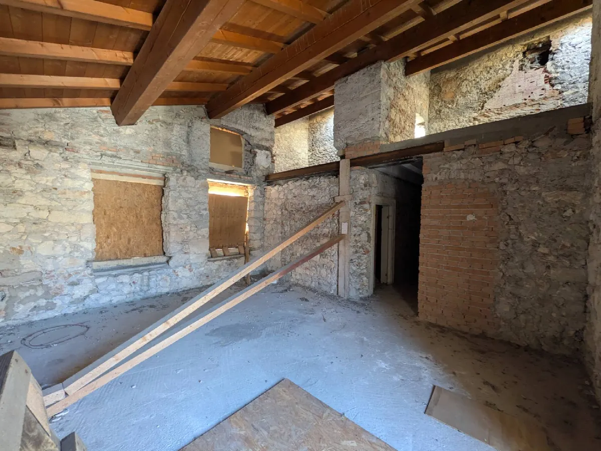 Appartamento in vendita a Verona, Parona - foto 6