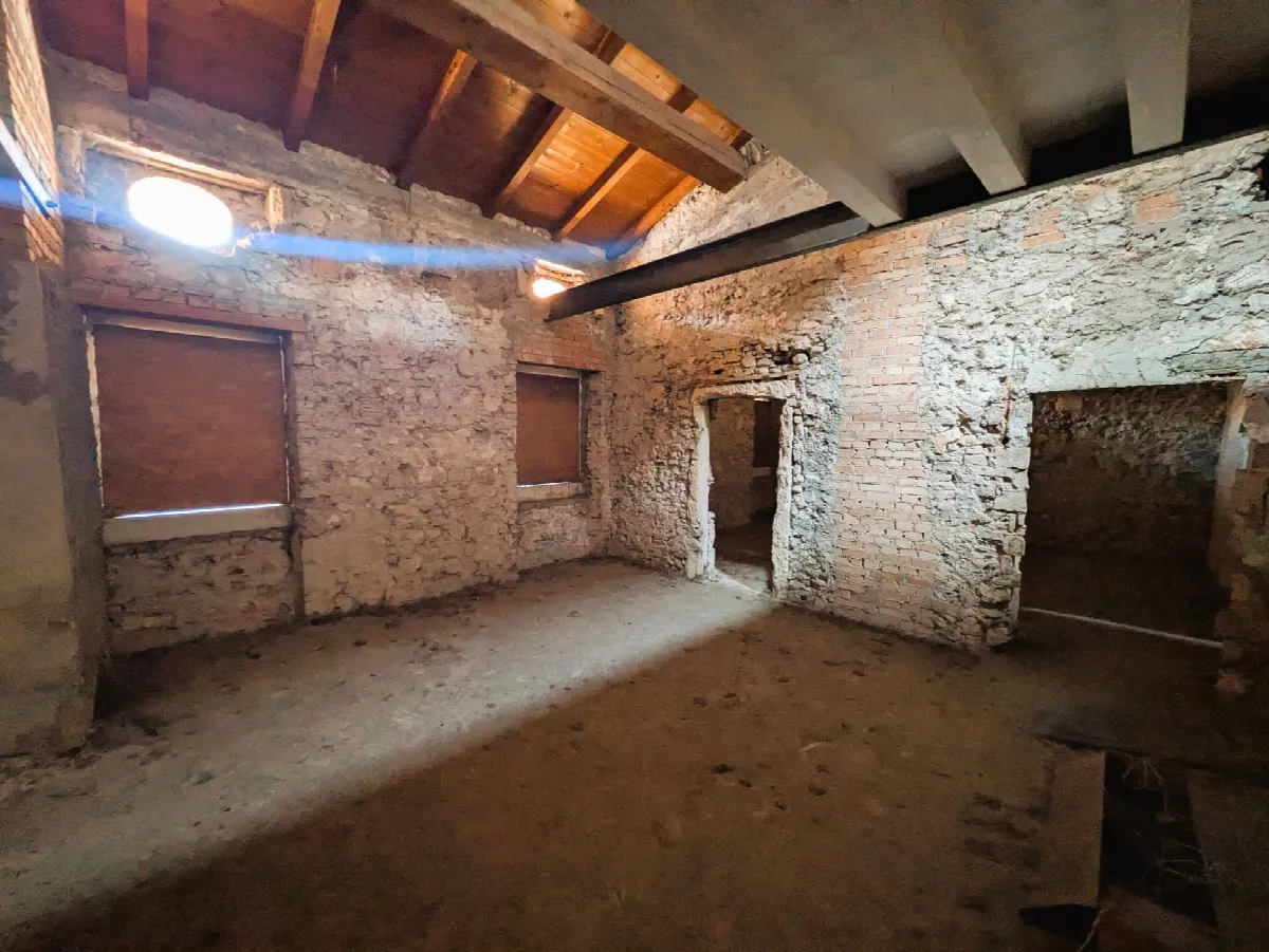 Appartamento in vendita a Verona, Parona - foto 7