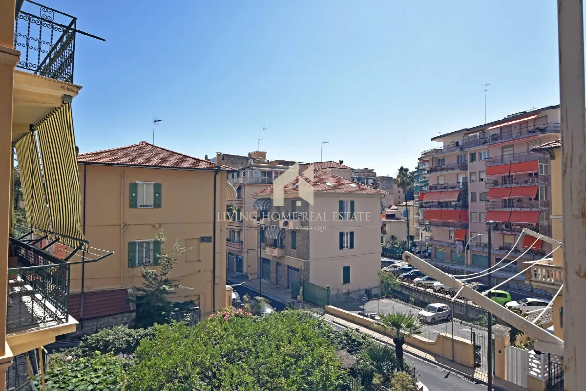 Appartamento in vendita a Sanremo, San Martino - foto 1