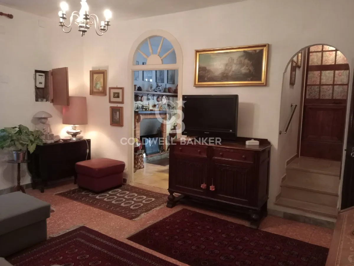 Appartamento in vendita a Sutri, centro storico - foto 4