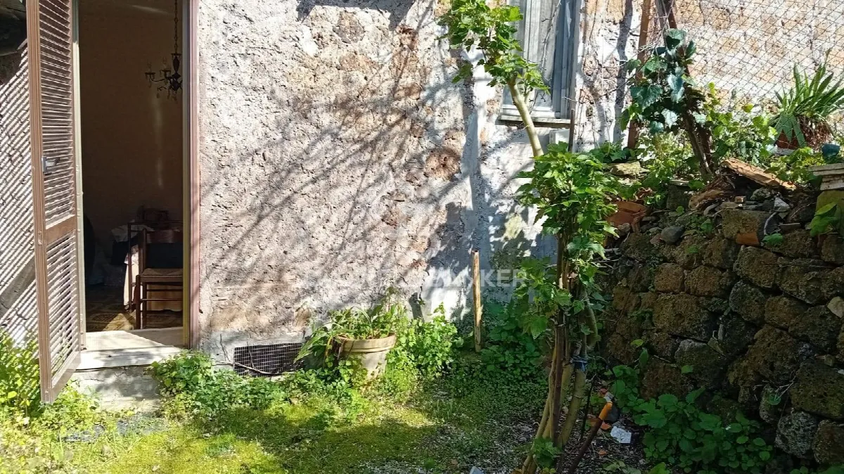 Appartamento in vendita a Sutri, centro storico - foto 4