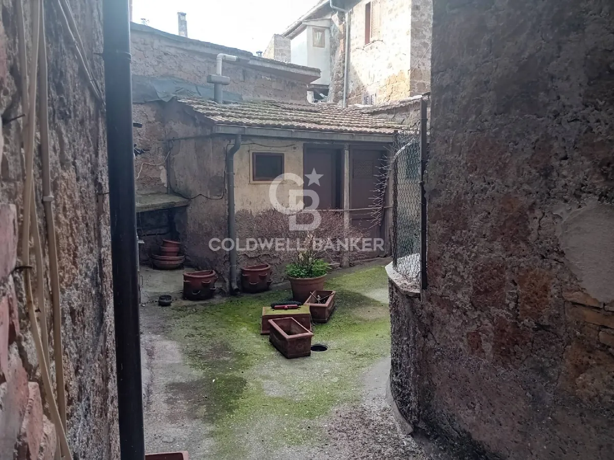 Appartamento in vendita a Sutri, centro storico - foto 6