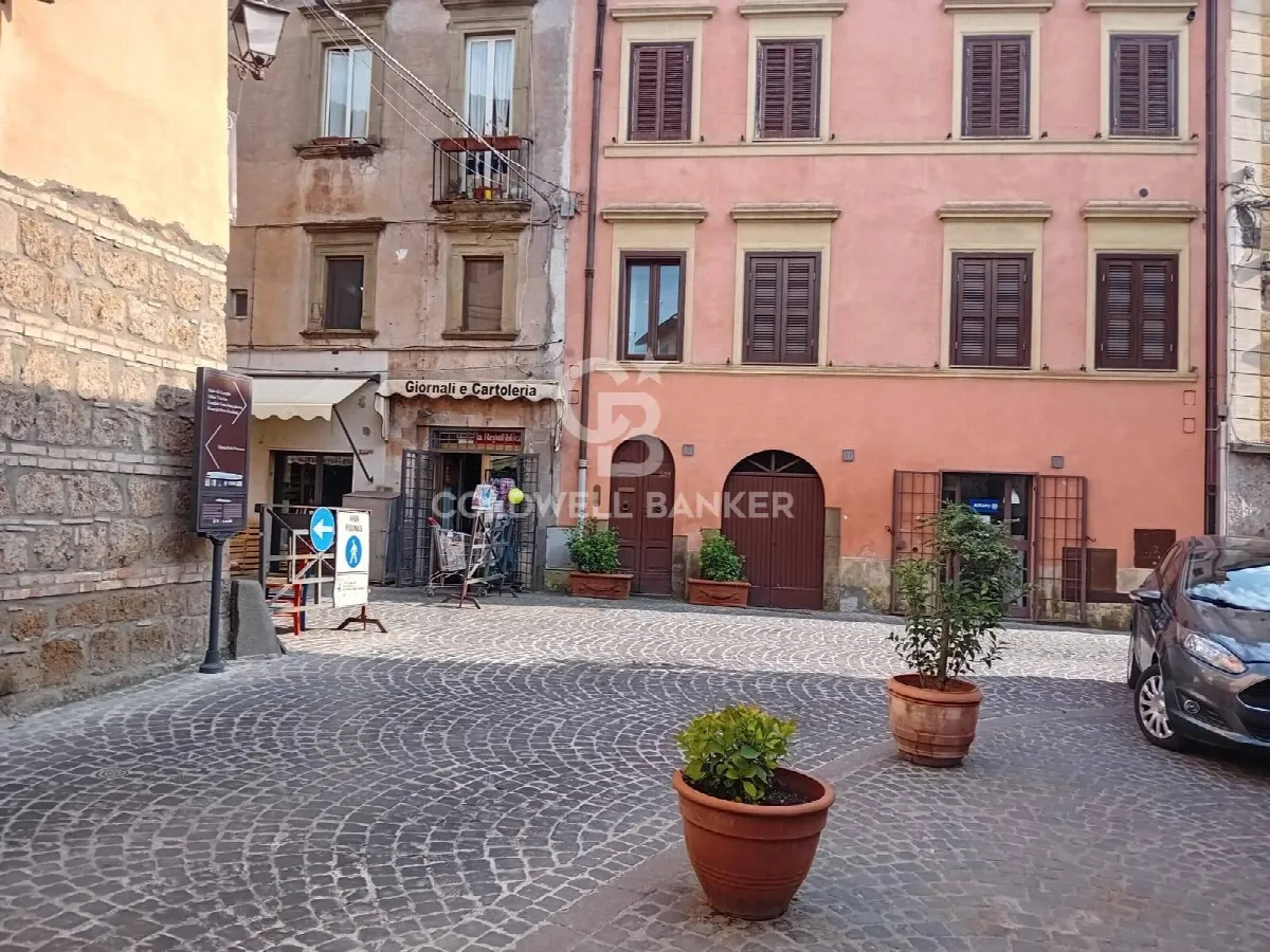 Appartamento in vendita a Sutri, centro storico - foto 9
