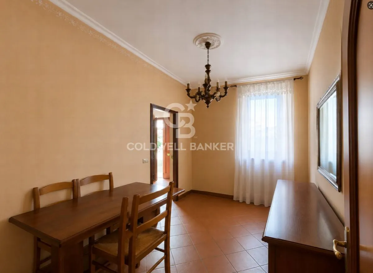 Appartamento indipendente in vendita a Sutri, centro storico - foto 2
