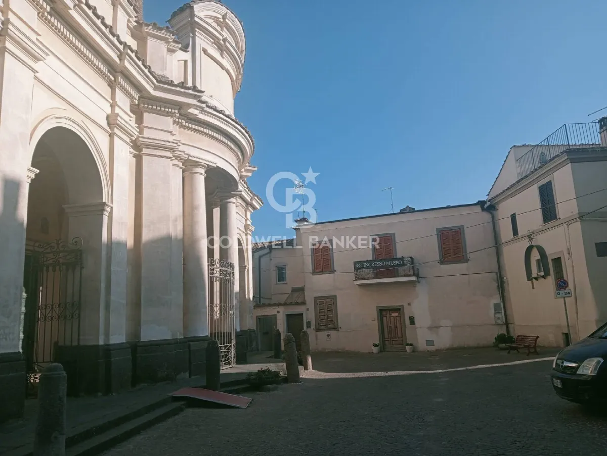 Appartamento indipendente in vendita a Sutri, centro storico - foto 7