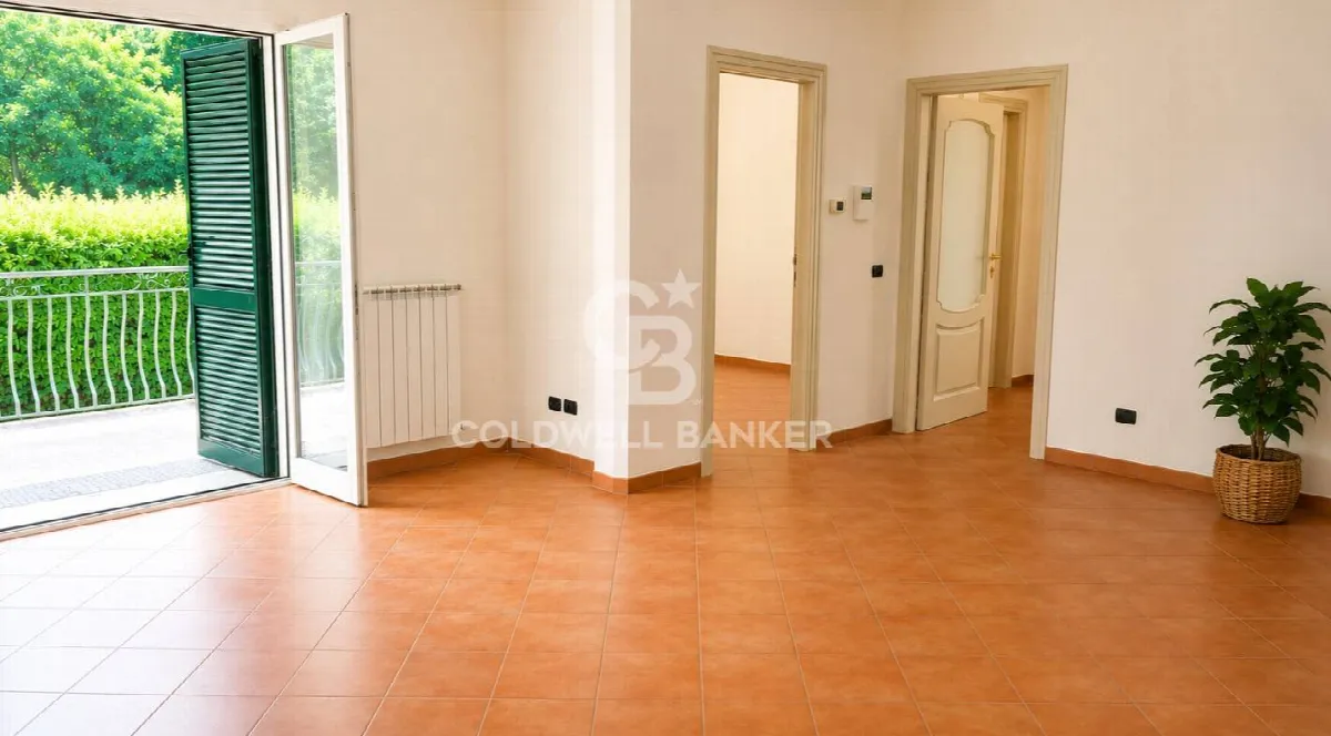 Appartamento in vendita a Sutri, centro - foto 1
