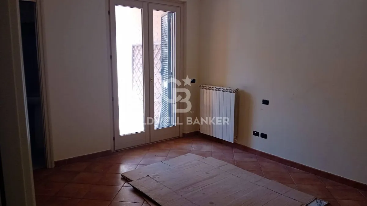 Appartamento in vendita a Sutri, centro - foto 6