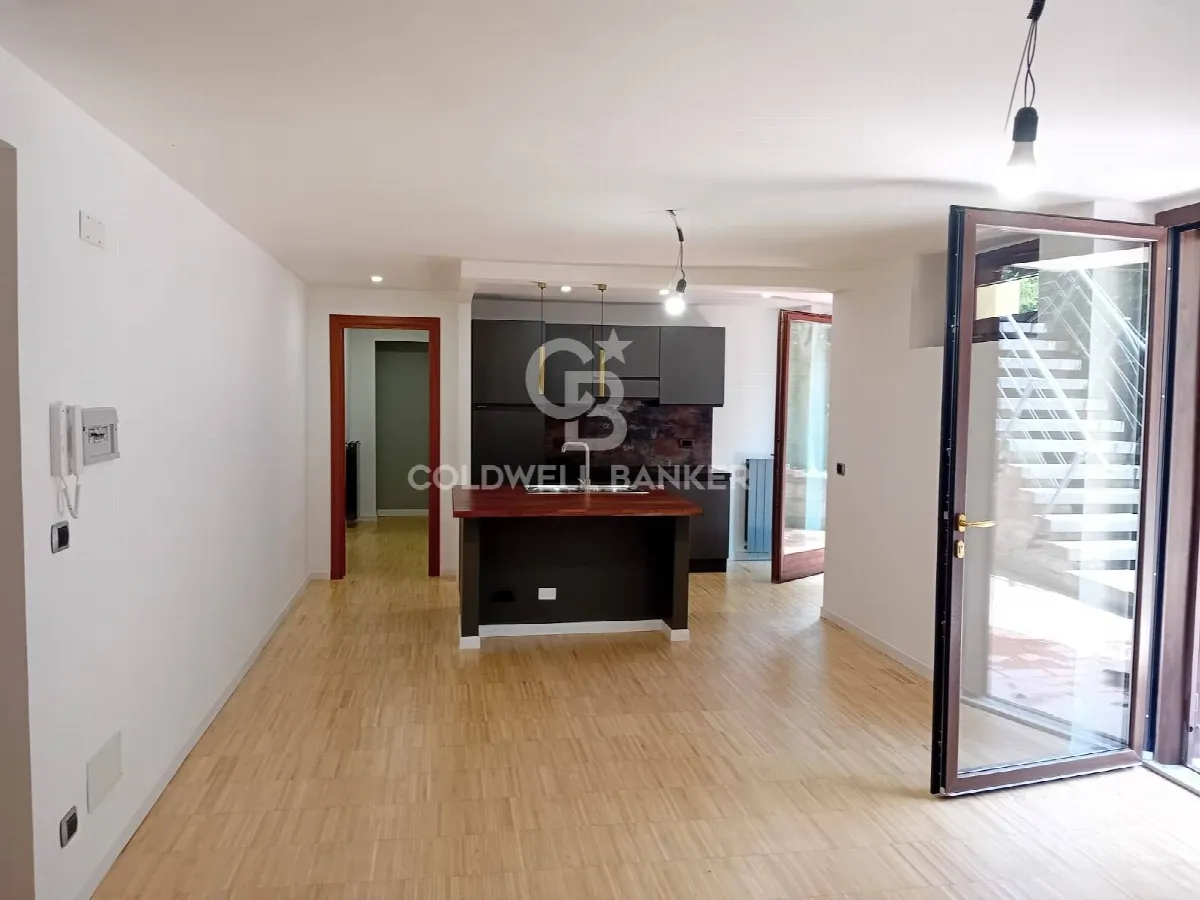 Appartamento indipendente in vendita a Sutri, centro - foto 3