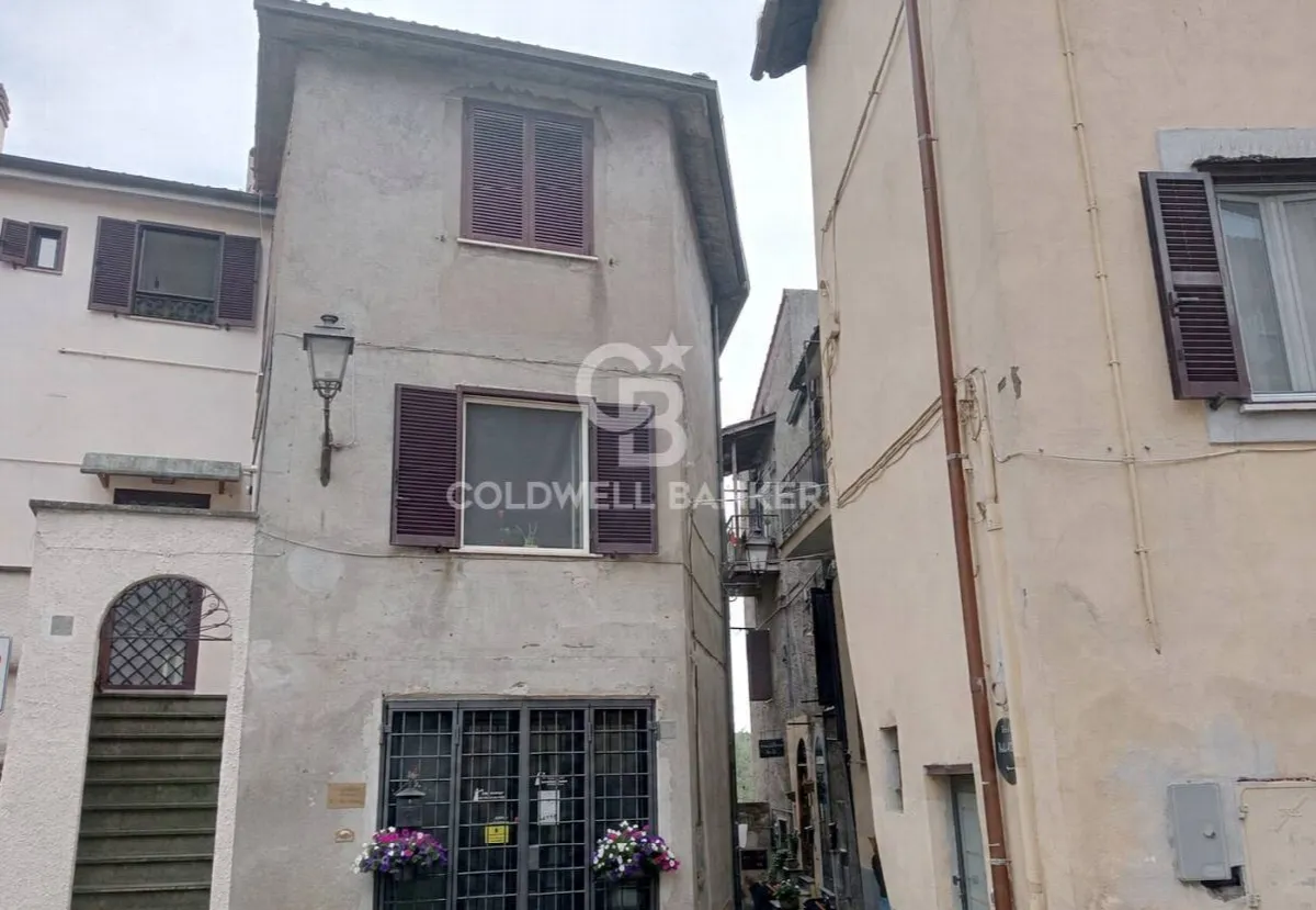 Appartamento in vendita a Sutri, centro storico - foto 8