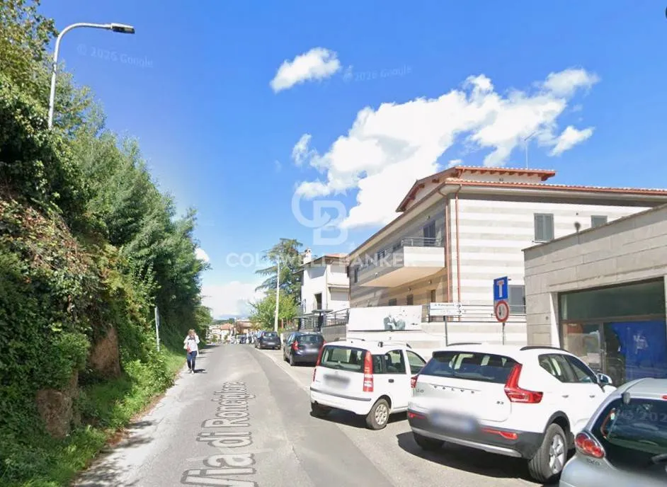 Appartamento in vendita a Sutri, centro - foto 4