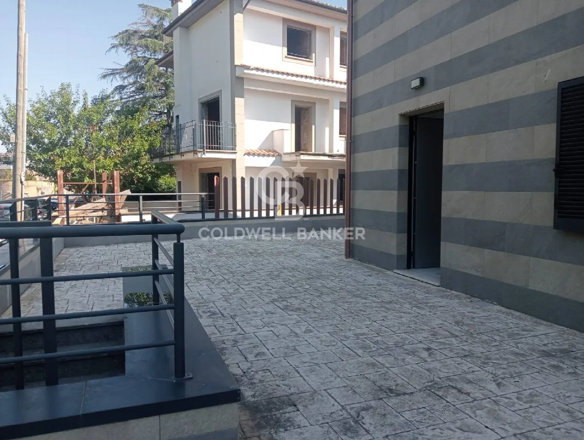 Appartamento in vendita a Sutri, centro - foto 9