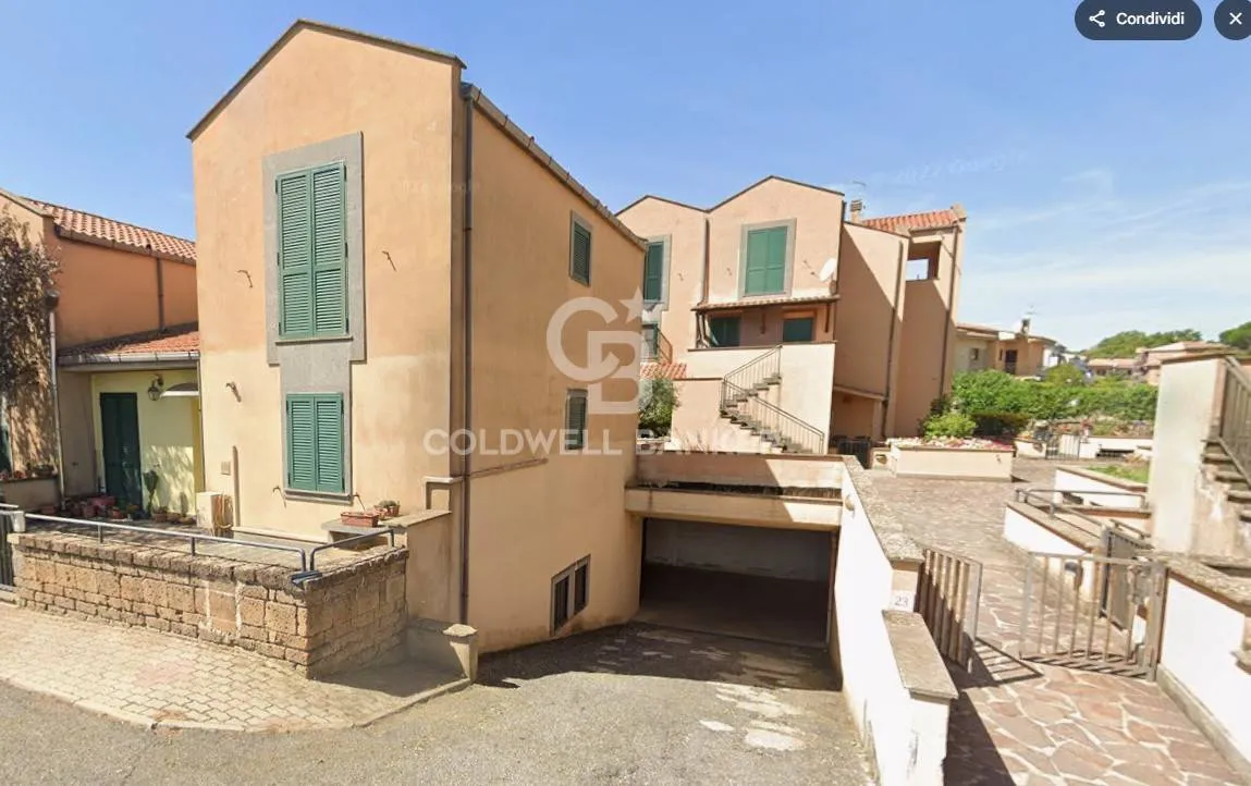 Appartamento indipendente in vendita a Sutri, centro - foto 1