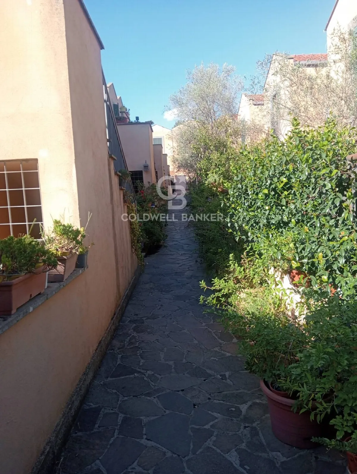 Appartamento indipendente in vendita a Sutri, centro - foto 10