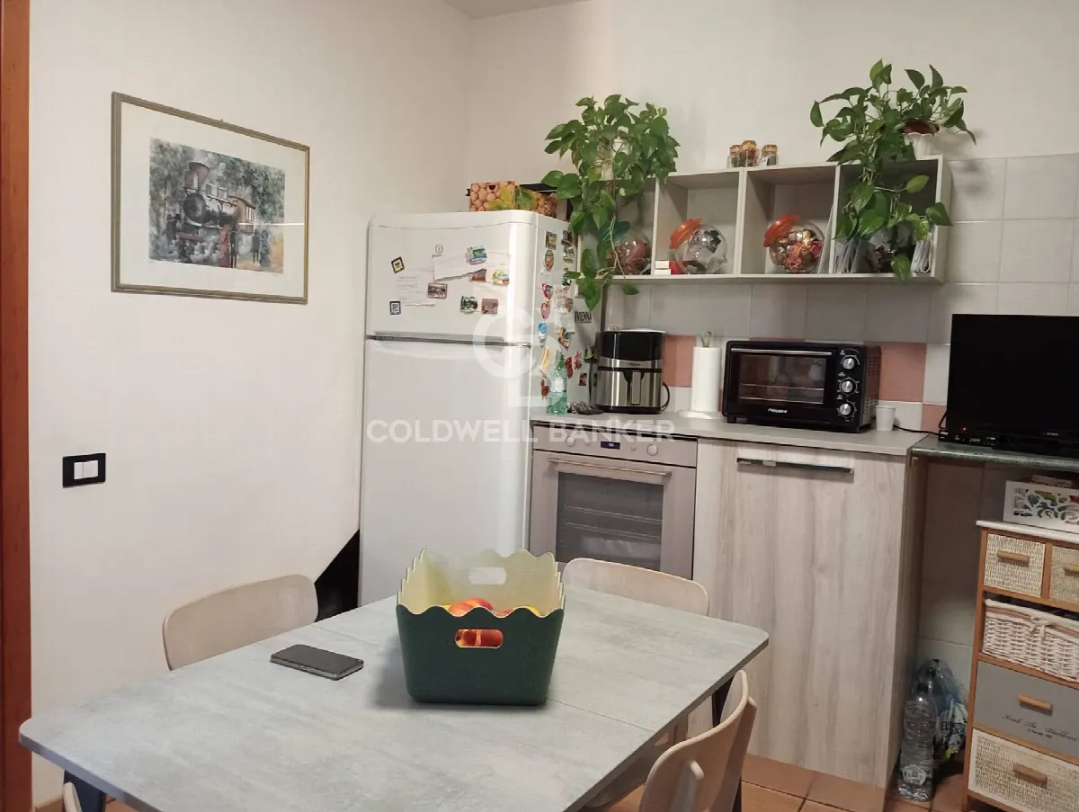 Appartamento indipendente in vendita a Sutri, centro - foto 6