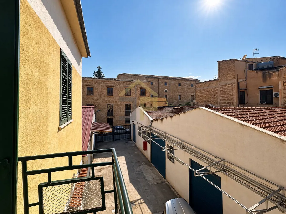 Appartamento in vendita a Palermo, Centro storico - foto 2