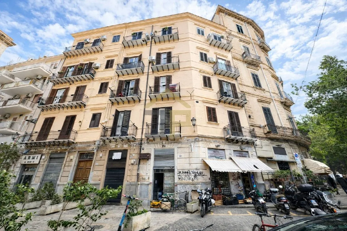 Appartamento in vendita a Palermo, Centro storico - foto 1