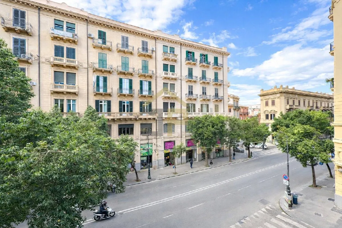 Appartamento in vendita a Palermo, Centro storico - foto 2