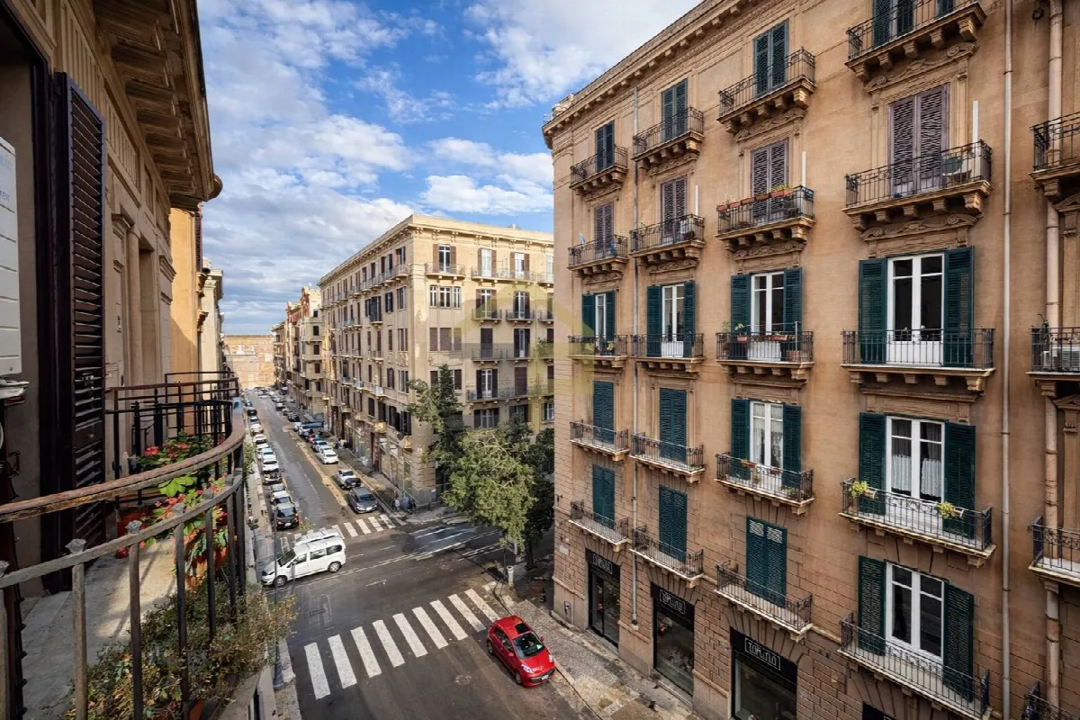 Appartamento in vendita a Palermo, Centro storico - foto 2