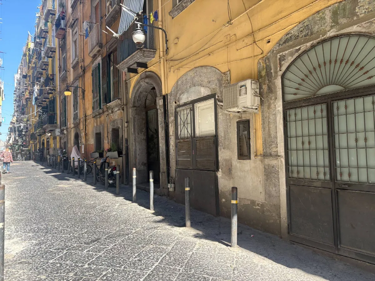 Appartamento in vendita a Napoli, San Ferdinando - foto 8