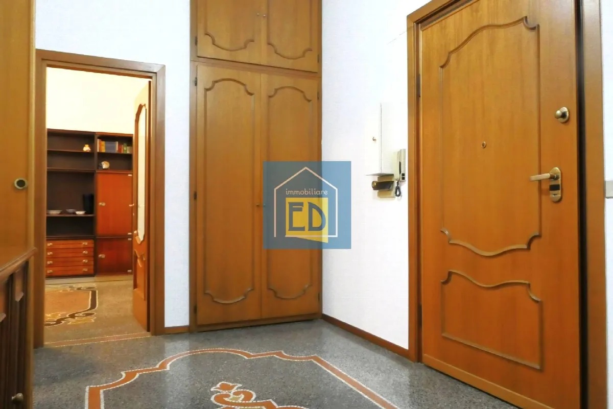 Appartamento in vendita a Savona, Centro - foto 2